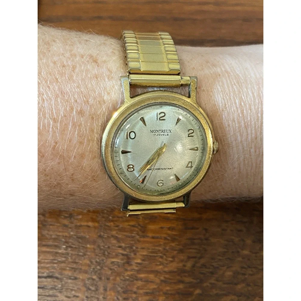Montreux Men's Gold Tone Hadley Roma Stretch Wrist Watch 7 Jewels Manual WORKS!